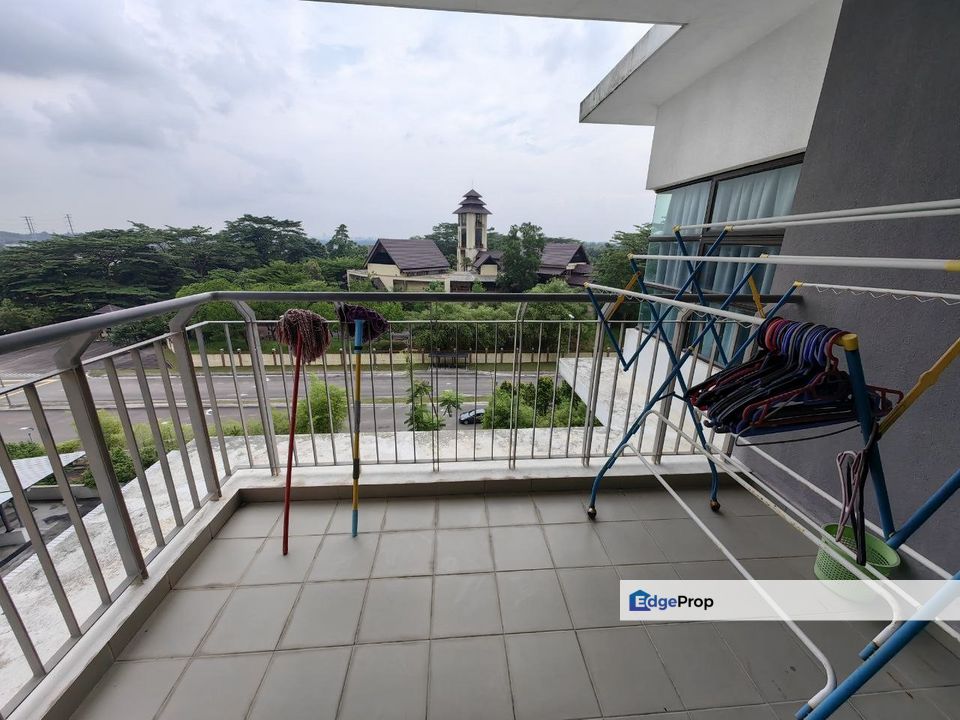 Freehold corner lot service apartment t ujana executive at east ledang iskandar puteri, Johor, East Ledang