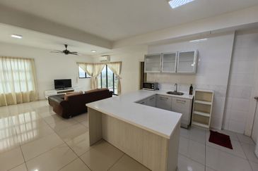 Ujana Executive Apartment