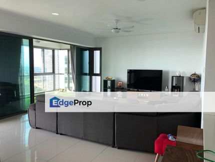 Seaview high floor partial furniture unit in iskandar residence medini, Johor, Nusajaya