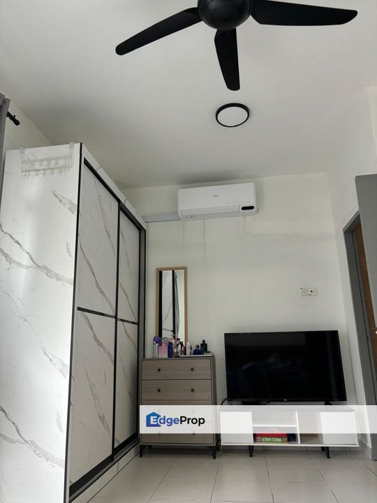 Freehold 2.5 storey landed renovated and guarded at taman pulai mutiara iskandar puteri, Johor, 