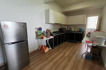 Dedaun Hijau (Greenfield Regency)