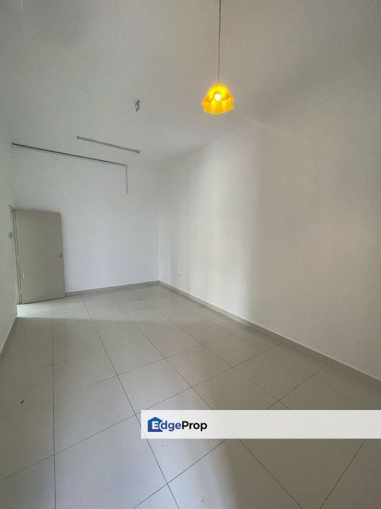 Freehold double storey semi d garden view landed at taman pulai hijauan skudai, Johor, Kangkar Pulai