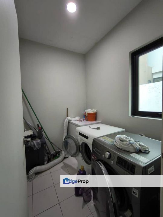 Freehold double storey landed fully renovated and furniture at horizon hill valley west 1 iskandar puteri, Johor, Horizon Hills