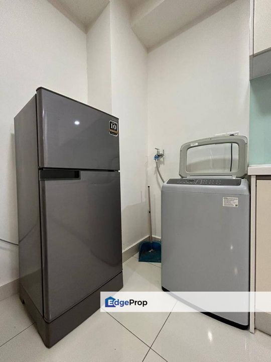 Freehold full loan teega suites service apartment at puteri harbour, Johor, 