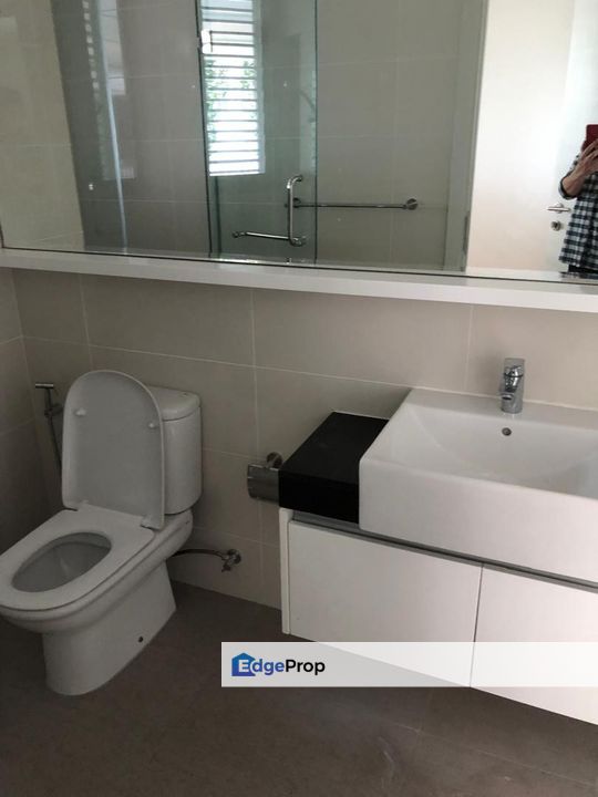 Seaview 3 room iskandar residence medini service apartment for sales in medini iskandar, Johor, Nusajaya