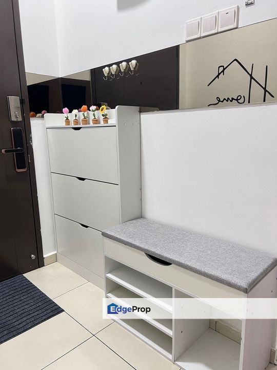 Fully renovated 3 room service apartment at the garden residence mutiara mas skudai, Johor, Skudai