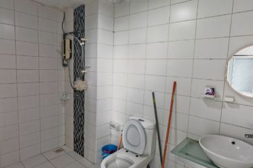 Dedaun Hijau (Greenfield Regency)