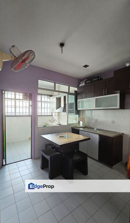 Full loan 3 room service apartment at sri akasia tampoi skudai with renovated and high floor, Johor, Tampoi