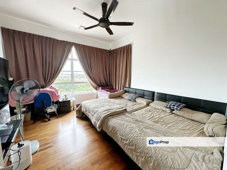 Freehold 3 room service apartment renovated at horizon residence bukit indah iskandar puteri, Johor, Bukit Indah