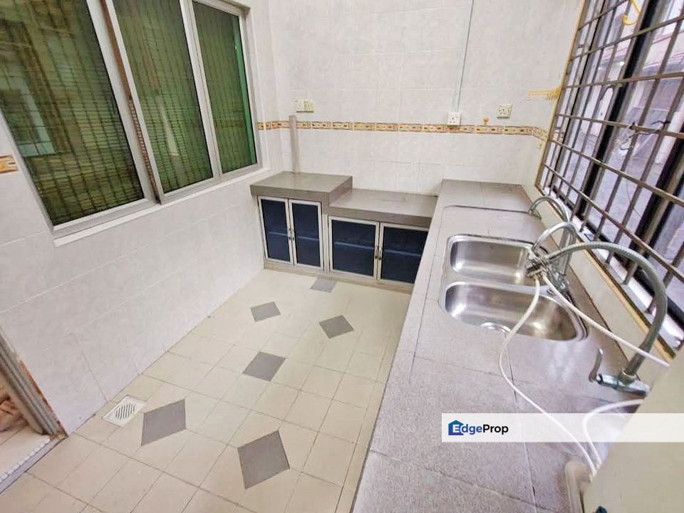 Freehold double storey landed unblock view renovated and guarded at taman impian emas skudai, Johor, Skudai