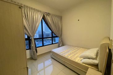 Dedaun Hijau (Greenfield Regency)