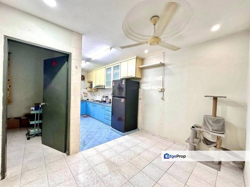 Freehold single storey landed renovated at taman nusa jayamas skudai, Johor, Skudai