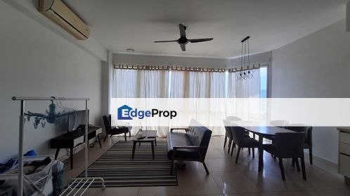 Full loan 1 room service apartment at afiniti residence medini, Johor, 
