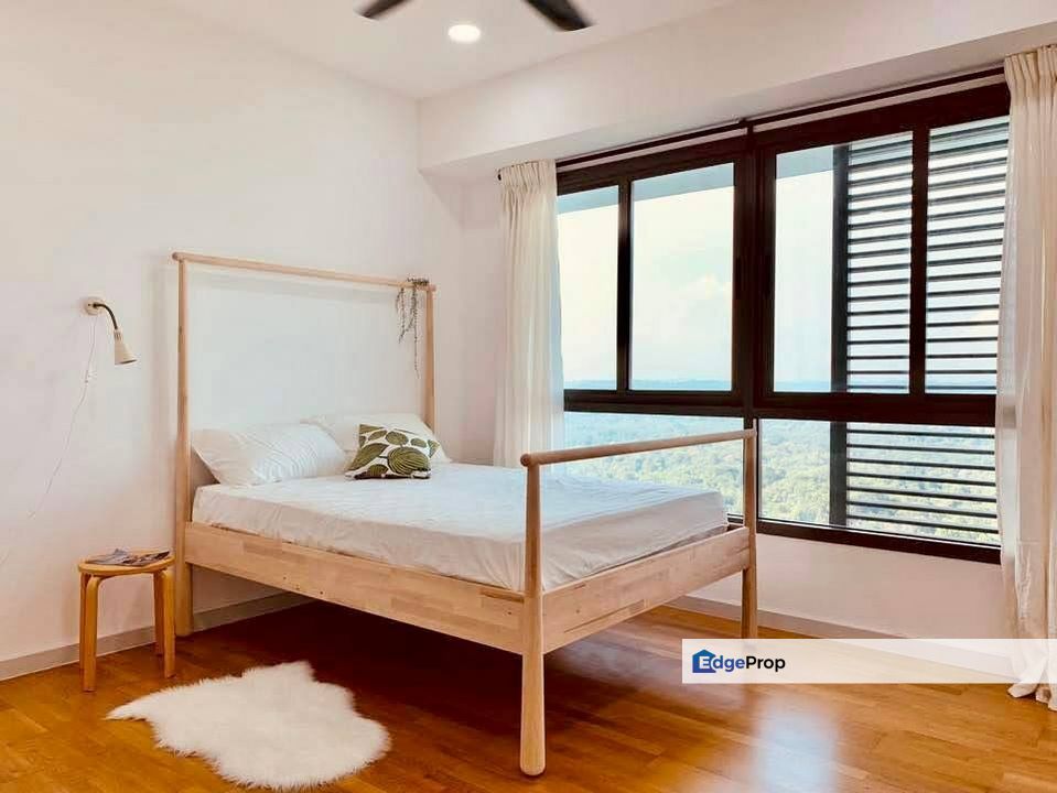 Fully furniture 3 room service apartment sea view at iskandar residence medini, Johor, Nusajaya