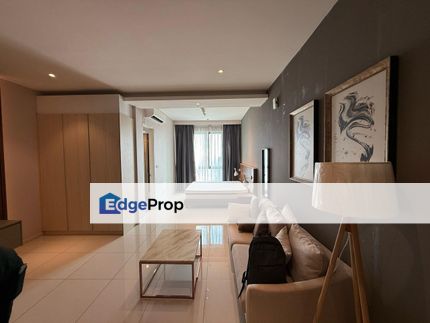 Fully furniture high floor swimming pool view elysia park residence medini, Johor, Nusajaya