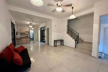 Garden Villa @ Bukit Indah 2