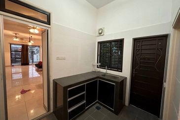 Garden Villa @ Bukit Indah 2