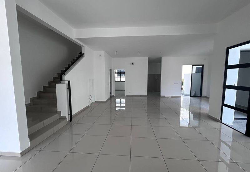 Tate Dalton @ Eco Botanic 2