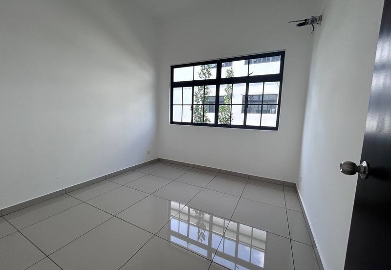 Tate Dalton @ Eco Botanic 2