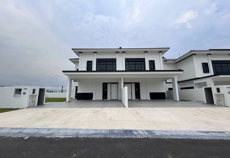 Tate Dalton @ Eco Botanic 2