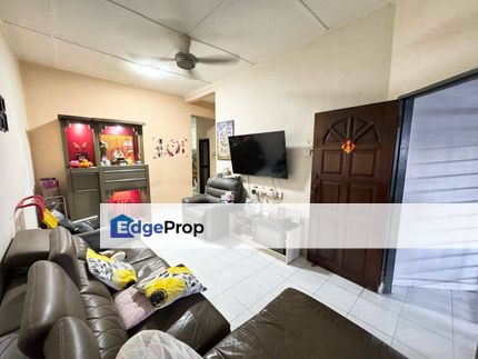 Freehold full loan singe storey landed house renovated at taman universiti skudai, Johor, Skudai