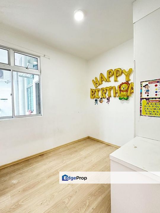 Full loan 3 room service apartment renovated at larkin height johor bahru, Johor, Johor Bahru