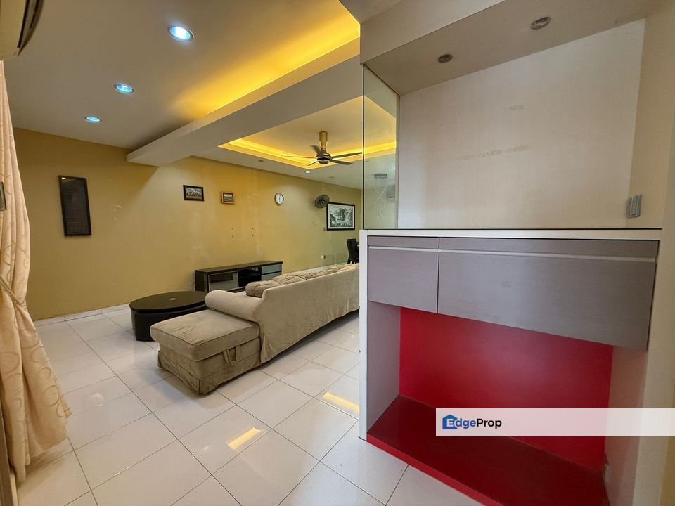 Freehold double storey landed renovated and guarded at setia eco garden gelang patah, Johor, Gelang Patah