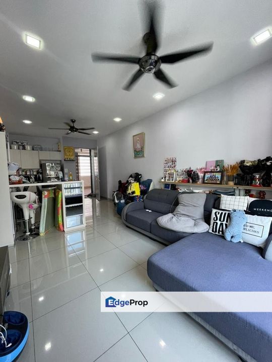 Freehold full loan 3 room service apartment high floor at greenfield regency tampoi skudai, Johor, Tampoi