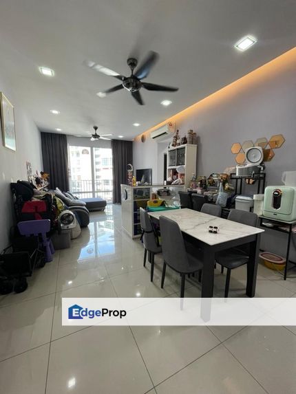 Freehold full loan 3 room service apartment high floor at greenfield regency tampoi skudai, Johor, Tampoi
