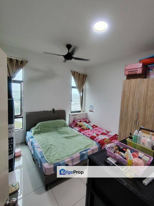 Freehold full loan renovated service apartment at d summit kempas indah skudai, Johor, Johor Bahru