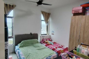 D'Summit Residences @ Kempas Utama