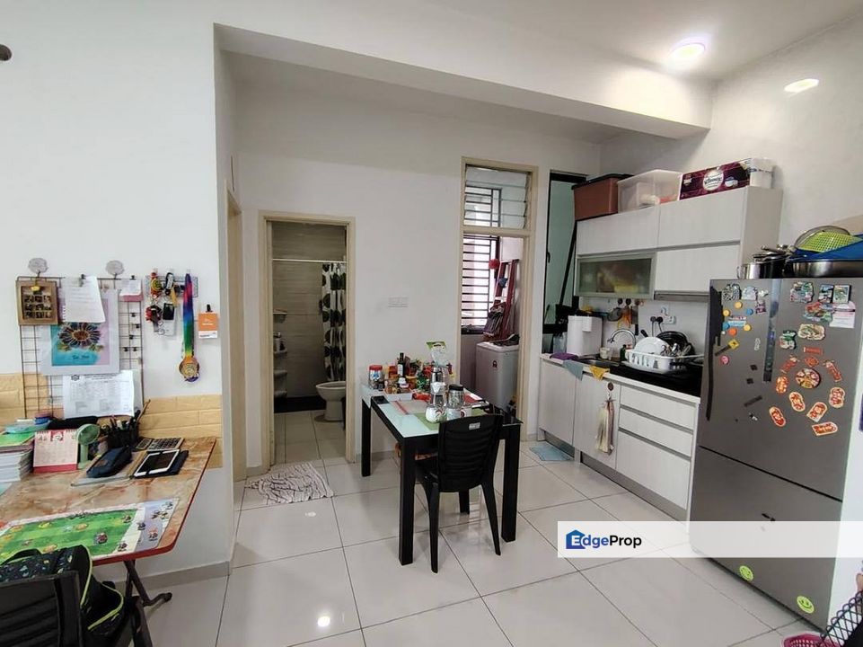 Freehold full loan renovated service apartment at d summit kempas indah skudai, Johor, Johor Bahru