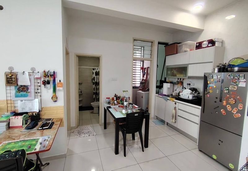 D'Summit Residences @ Kempas Utama