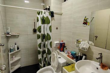 D'Summit Residences @ Kempas Utama