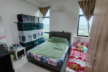 D'Summit Residences @ Kempas Utama