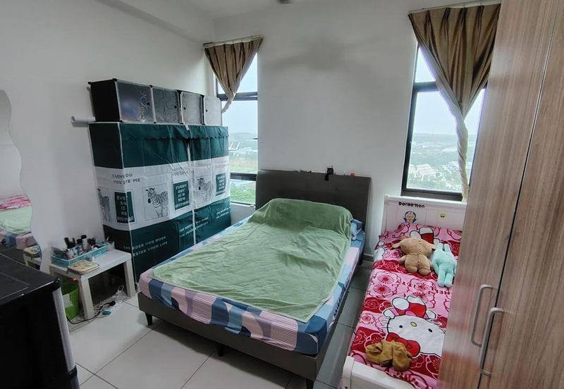 D'Summit Residences @ Kempas Utama