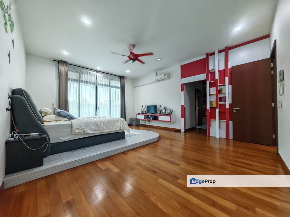 Freehold unblock view double storey semi D renovated at nusa duta iskandar puteri, Johor, Johor Bahru