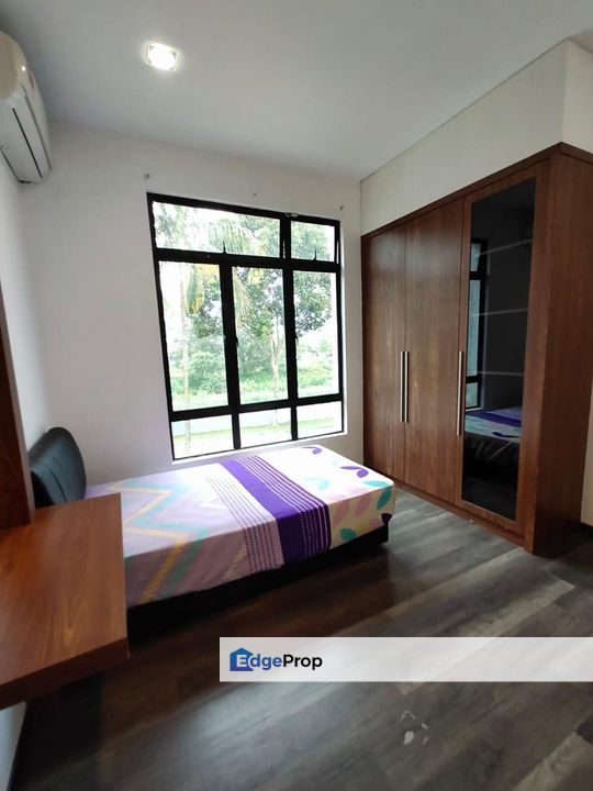 Freehold double storey cluster house renovated and guarded at bestari height nusa bestari iskandar puteri, Johor, Johor Bahru