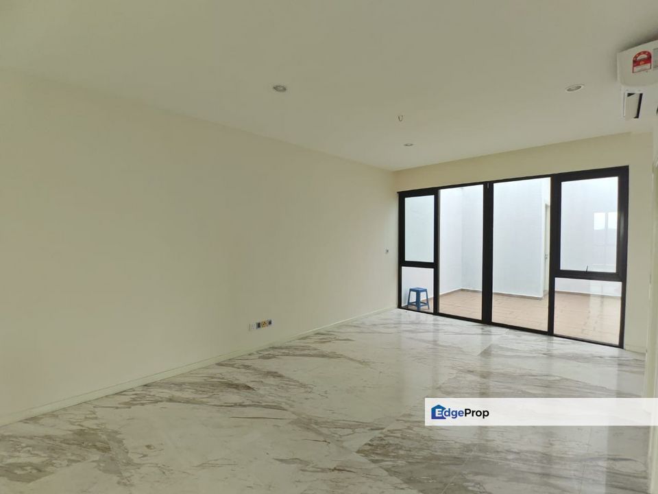 Freehold full loan impiana east ledang penthouse for sales in iskandar puteri, Johor, 