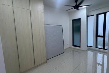 The Elysia Park Residence