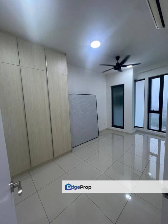 New 3 room service apartment at elysia park residence medini iskandar puteri johor, Johor, Nusajaya