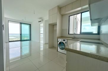 The M @ Medini Macrolink