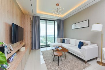 The M @ Medini Macrolink