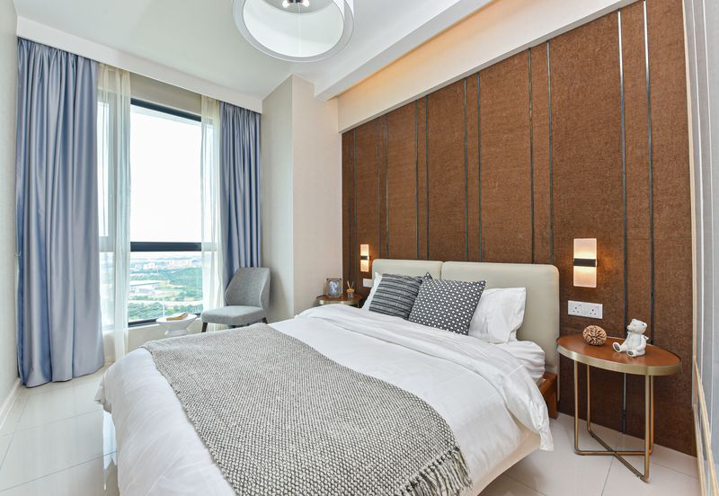 The M @ Medini Macrolink