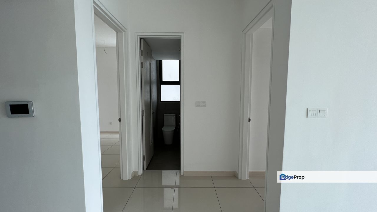 New 2 room service apartment at the m  macrolink medini iskandar puteri, Johor, 