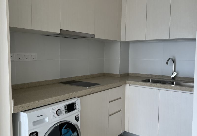 The M @ Medini Macrolink