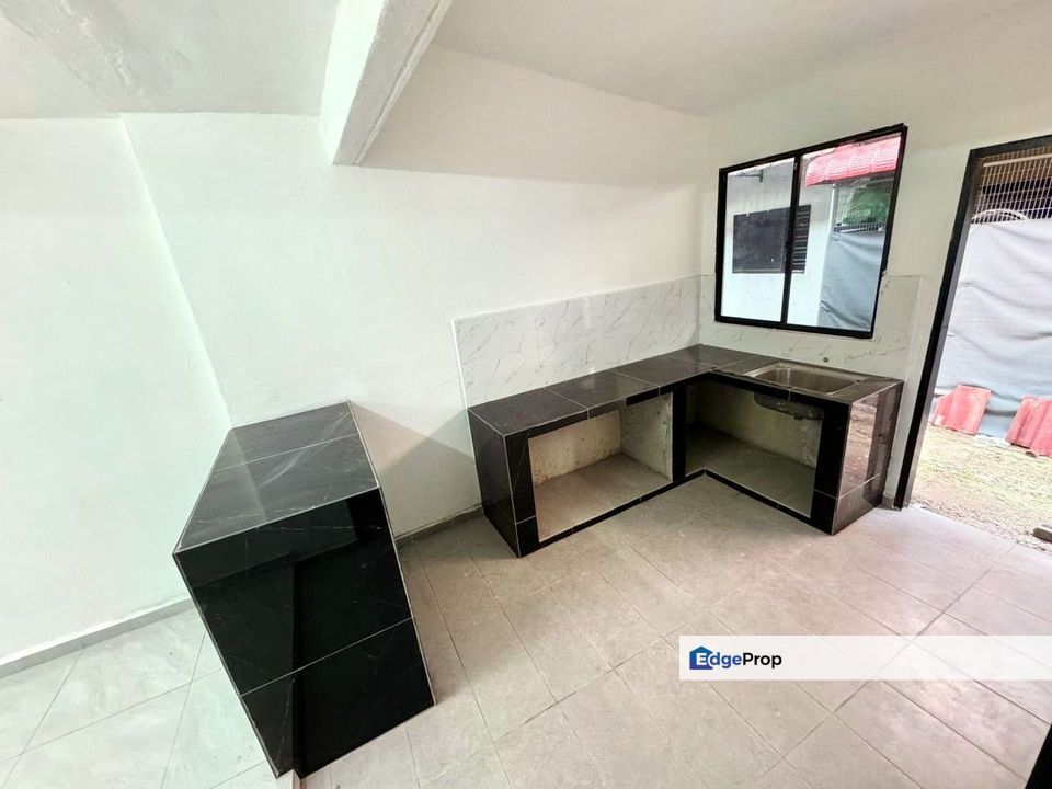 Freehold double storey medium cost landed renovated at taman nusantara gelang patah, Johor, Gelang Patah