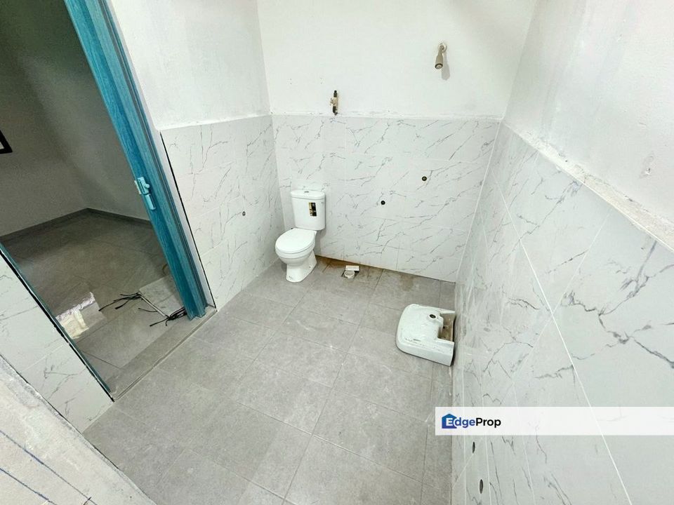 Freehold double storey medium cost landed renovated at taman nusantara gelang patah, Johor, Gelang Patah