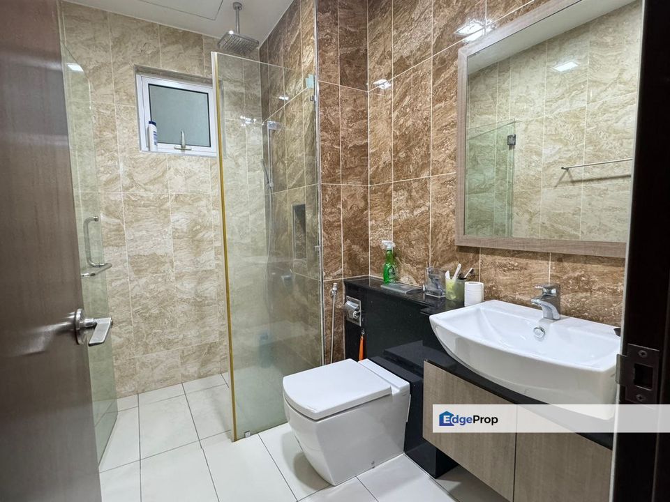 Freehold full loan 3 room service apartment at paragon residence johor bahru, Johor, Johor Bahru