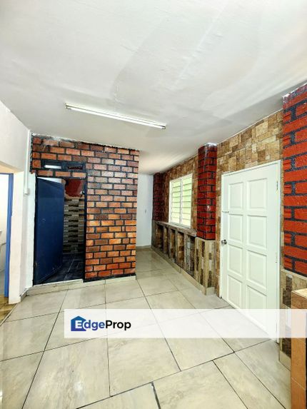 Freehold single storey landed house renovated at taman sri skudai johor bahru, Johor, Skudai